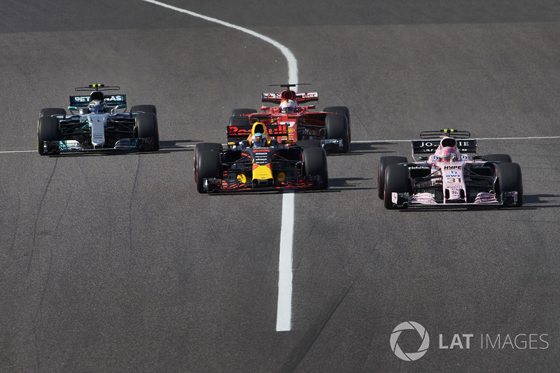 Esteban Ocon, Sahara Force India F1 VJM10, Daniel Ricciardo, Red Bull Racing RB13, Valtteri Bottas, Mercedes AMG F1 W08, Sebastian Vettel, Ferrari SF70H
