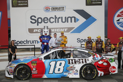 Kyle Busch, Joe Gibbs Racing, Toyota Camry M&M's Red White & Blue