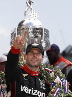 Ganador de la carrera Will Power, Team Penske Chevrolet