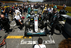 Lewis Hamilton, Mercedes AMG F1 on the grid