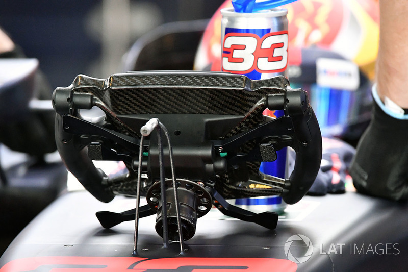 Max Verstappen, Lenkrad Red Bull RB13