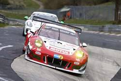 #31 Frikadelli Racing Team, Porsche 991 GT3-R: Michael Christensen, Lucas Luhr, Klaus Bachler