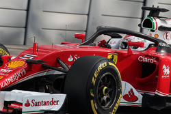 Sebastian Vettel, Ferrari SF16-H with the Halo cockpit cover