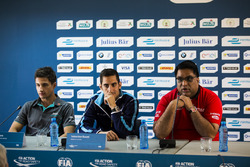 Mitch Evans, Jaguar Racing; Sebastien Buemi, Renault e.Dams and Dilbagh Gill, Team Principal Mahindra Racing