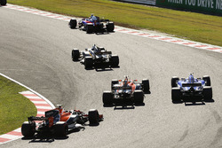 Jolyon Palmer, Renault Sport F1 Team RS17, Marcus Ericsson, Sauber C36, Fernando Alonso, McLaren MCL32, Stoffel Vandoorne, McLaren MCL32