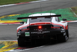 #91 Porsche Team Porsche 911 RSR: Richard Lietz, Frédéric Makowiecki