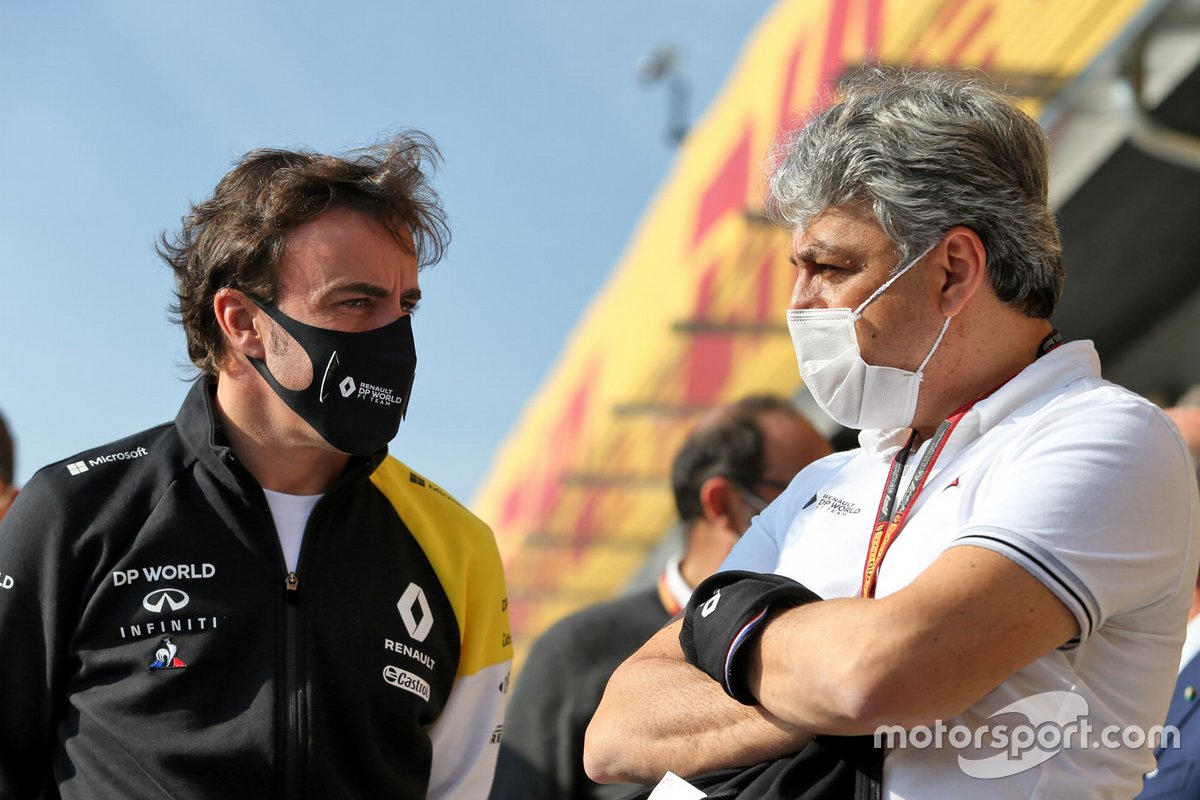 Fernando Alonso, Renault F1 Team with Luca de Meo, Groupe Renault Chief Executive Officer