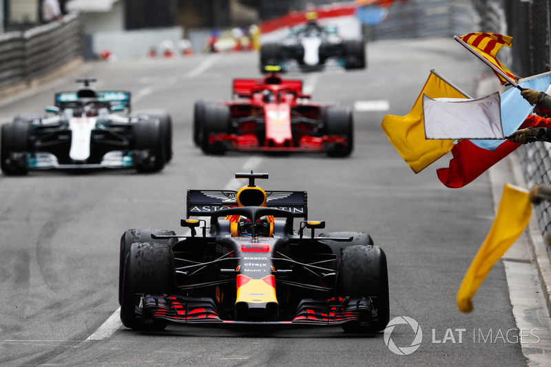 Race winner Daniel Ricciardo, Red Bull Racing
