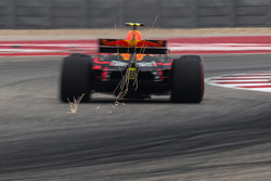 Funkenflug: Max Verstappen, Red Bull Racing RB13