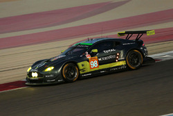 Автомобиль №98 команды Aston Martin Racing, Aston Martin Vantage: Пол Далла-Лана, Педро Лами, Матиас