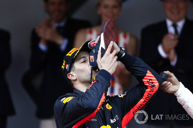 Race winner Daniel Ricciardo, Red Bull Racing, drinks Champagne from his shoe