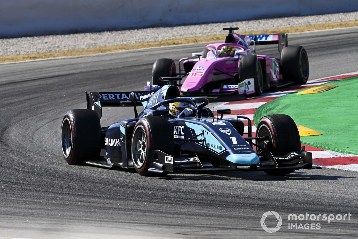 Sean Gelael, Dams, leads Artem Markelov, BWT HWA RACELAB