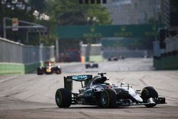 Льюїс Хемілтон, Mercedes AMG F1 W07 Hybrid