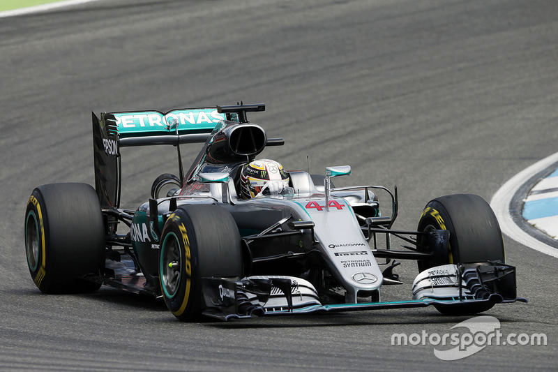 1. Lewis Hamilton, Mercedes AMG F1 W07 Hybrid