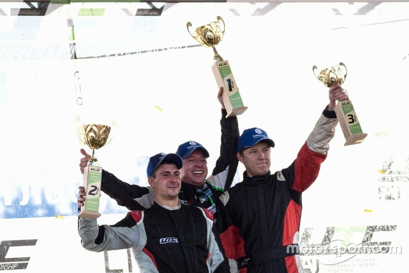 Подіум GT Open2: Владислав Феоктистов, Ігор Скуз, Андрій Скуз