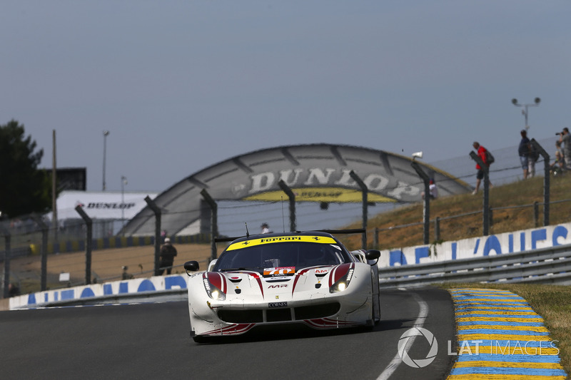 MR Racing: №70 Ferrari 488 GTE