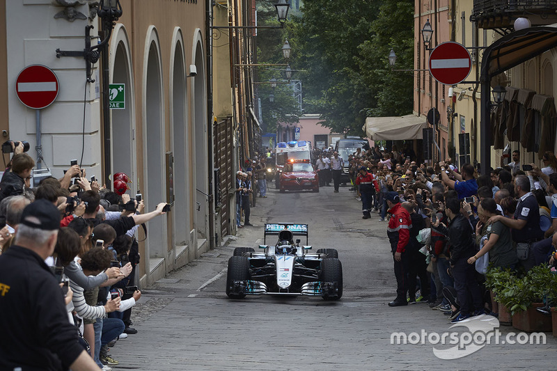 Валттери Боттас, Mercedes AMG F1 W07