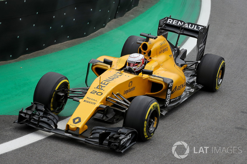 2016: Kevin Magnussen, Renault Sport F1 Team RS16