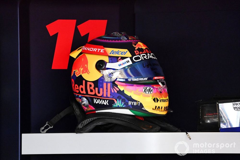 Casco de Sergio Pérez
