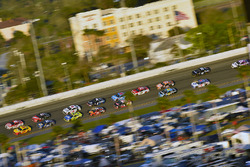 Joey Logano, Team Penske Ford y Chase Elliott, Hendrick Motorsports Chevrolet