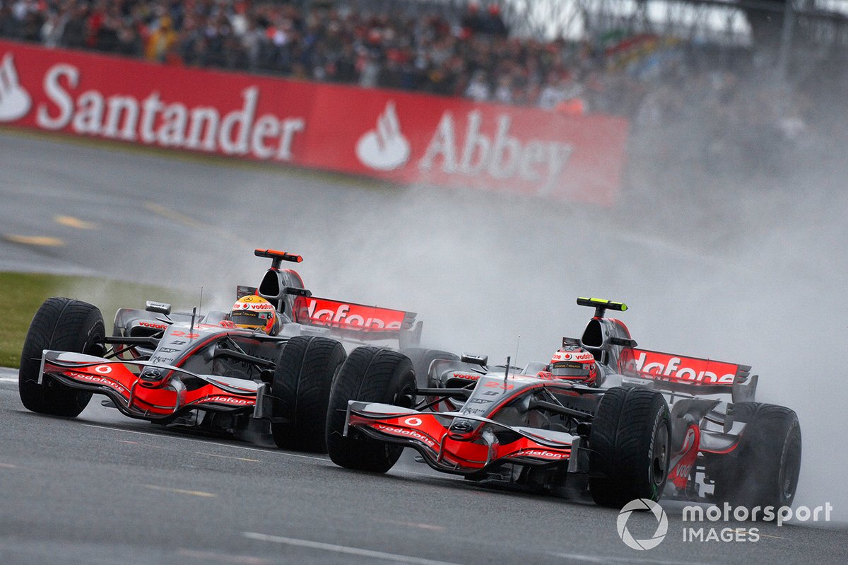 Heikki Kovalainen y Lewis Hamilton, McLaren MP4-23 Mercedes, en 2008