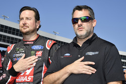 Kurt Busch, Stewart-Haas Racing Ford, mit Tony Stewart