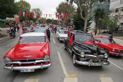 İstanbul Klasik Otomobilciler Derneği 29 Ekim konvoyu