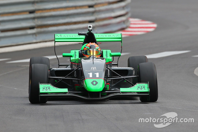 17. <img src="https://cdn-5.motorsport.com/static/img/cfp/0/0/0/0/75/s3/france-2.jpg" alt="" width="20" height="12" /> Саша Фенестраз