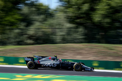 Kevin Magnussen, Haas VF-17