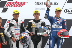 Podio: il vincitore della gara John McPhee, Peugeot MC Saxoprint, il secondo classificato Jorge Mart