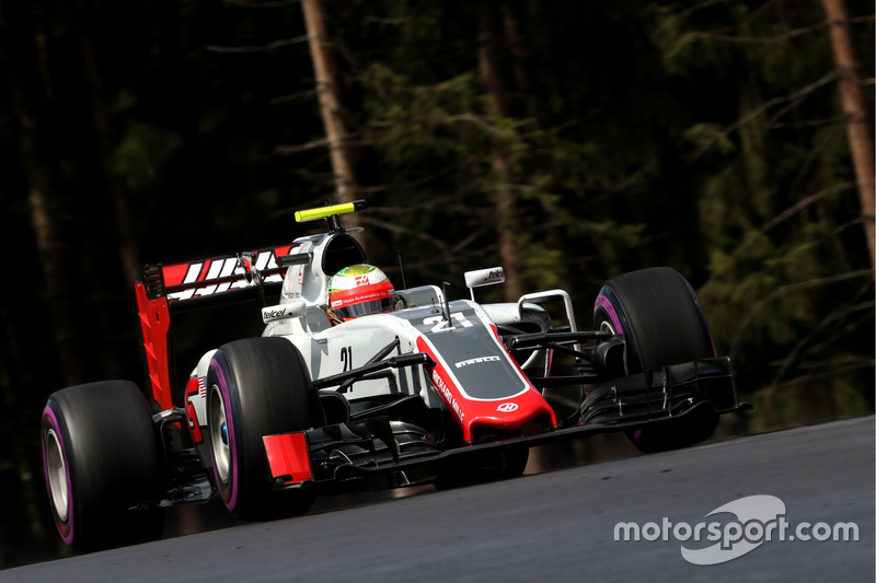 11. Esteban Gutierrez, Haas F1 Team VF-16
