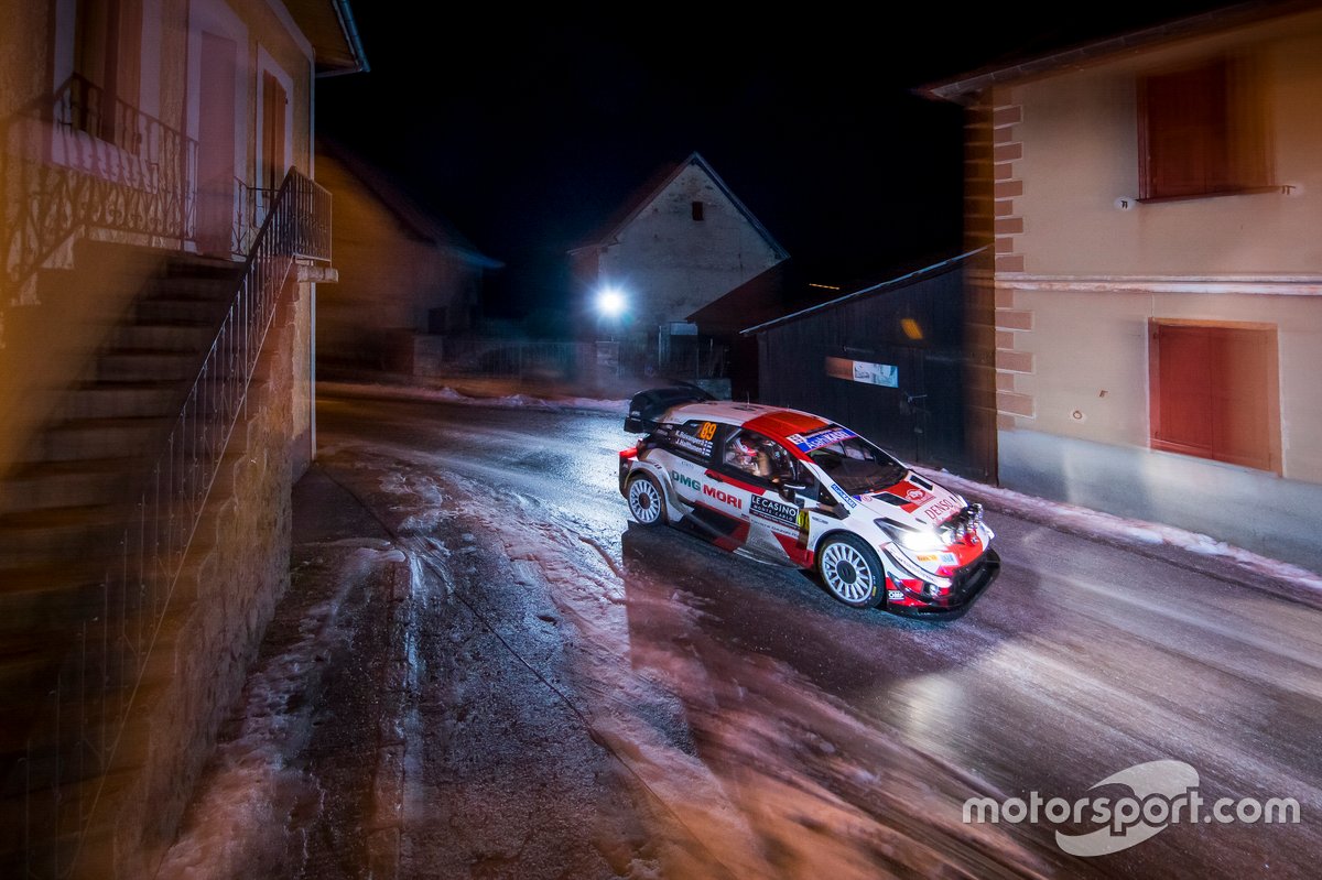 Pereli Toyota Gazoo Racing, Kalle Rovanpera, dan navigator Jonne Halttunen, dalam Reli Monte Carlo 2021.
