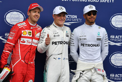 Polesitter Valtteri Bottas, Mercedes AMG F1, Sebastian Vettel, Ferrari, Lewis Hamilton, Mercedes AMG