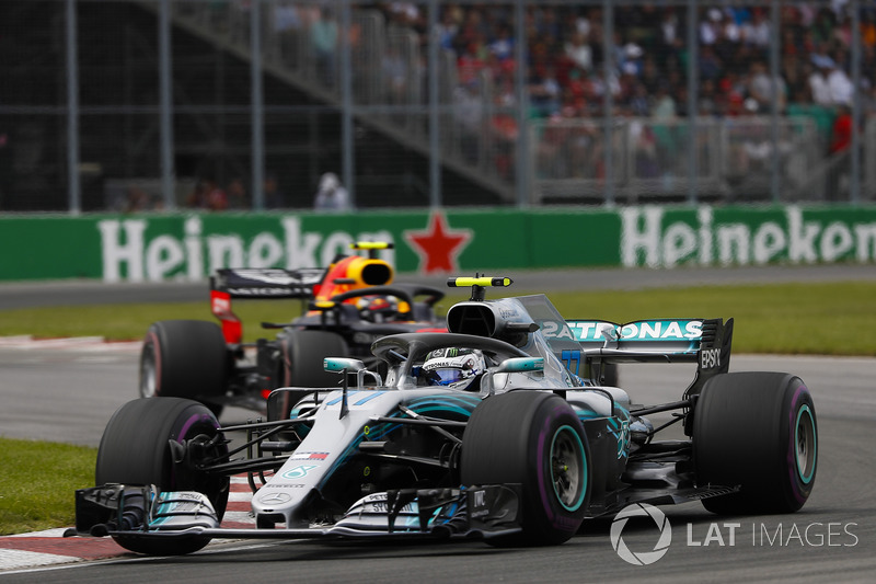 Valtteri Bottas, Mercedes AMG F1 W09, Max Verstappen, Red Bull Racing RB14