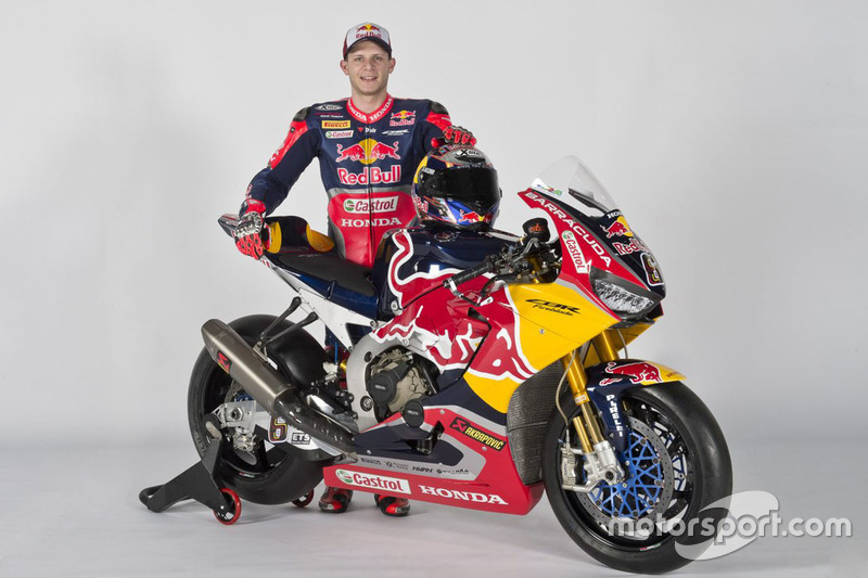Stefan Bradl poseert