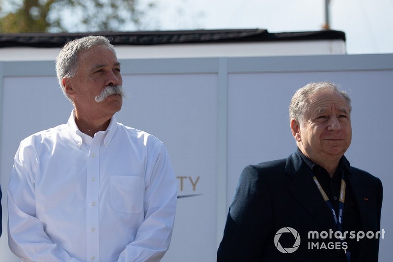 Глава Формулы 1 Чейз Кэри и президент FIA Жан Тодт. FIA на регулярной основе получает определенный процент от доходов Формулы 1, а потому финансово заинтересована в процветании и популярности чемпионата