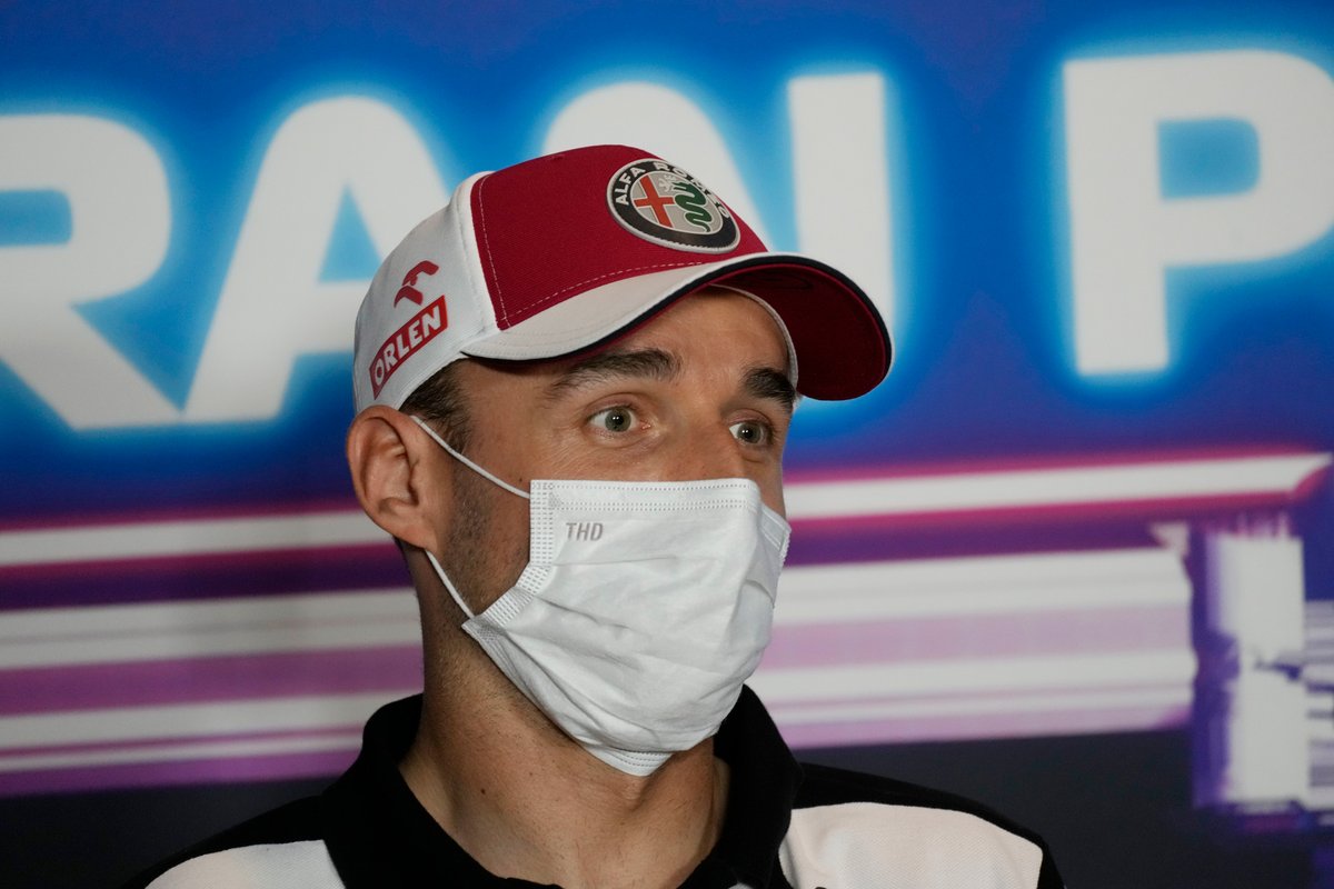 Robert Kubica, Alfa Romeo Racing C41 at the press conference