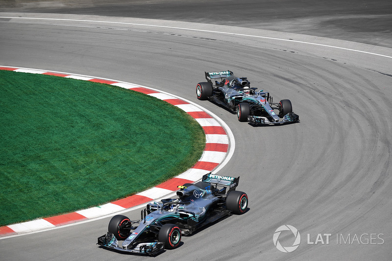 Valtteri Bottas, Mercedes-AMG F1 W09 y Lewis Hamilton, Mercedes-AMG F1 W09