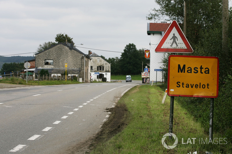 A Masta kanyar a legendás régi Spa versenypályán