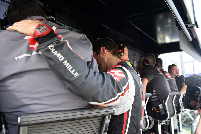 Romain Grosjean, Haas F1 yarış dışı ve Guenther Steiner, Team Prinicipal, Haas F1 Team
