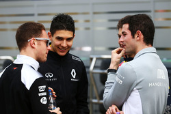 Stoffel Vandoorne, McLaren reserverijder, Esteban Ocon, Renault Sport F1 Team testrijder, Pierre Gas