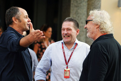 Gerhard Berger met Jos Verstappen en Flavio Briatore