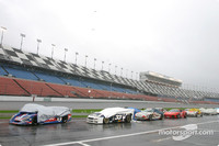 Downpour brings out red flag at Daytona Downpour brings out red flag at Daytona
