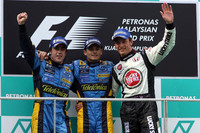 Fisichella leads Renault one-two in Malaysian GP Fisichella leads Renault one-two in Malaysian GP
