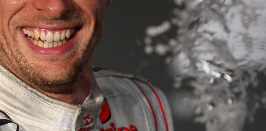 Button takes Australian GP with shrewd strategy Button takes Australian GP with shrewd strategy