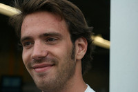 Vergne wins Rockingham thriller Vergne wins Rockingham thriller