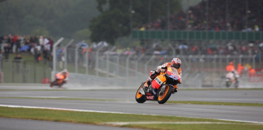 Stoner Earns The British GP Win In The Rain Stoner Earns The British GP Win In The Rain