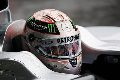 Michaels Schumachers 300th GP Helmet Design