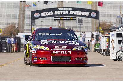 Gordon says teammate Johnson has the edge at Texas