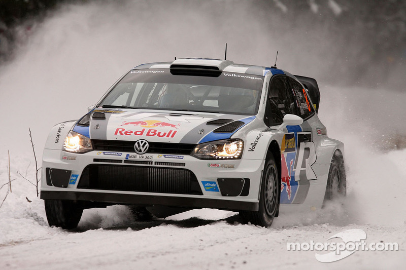 Ogier dominates first leg in Sweden